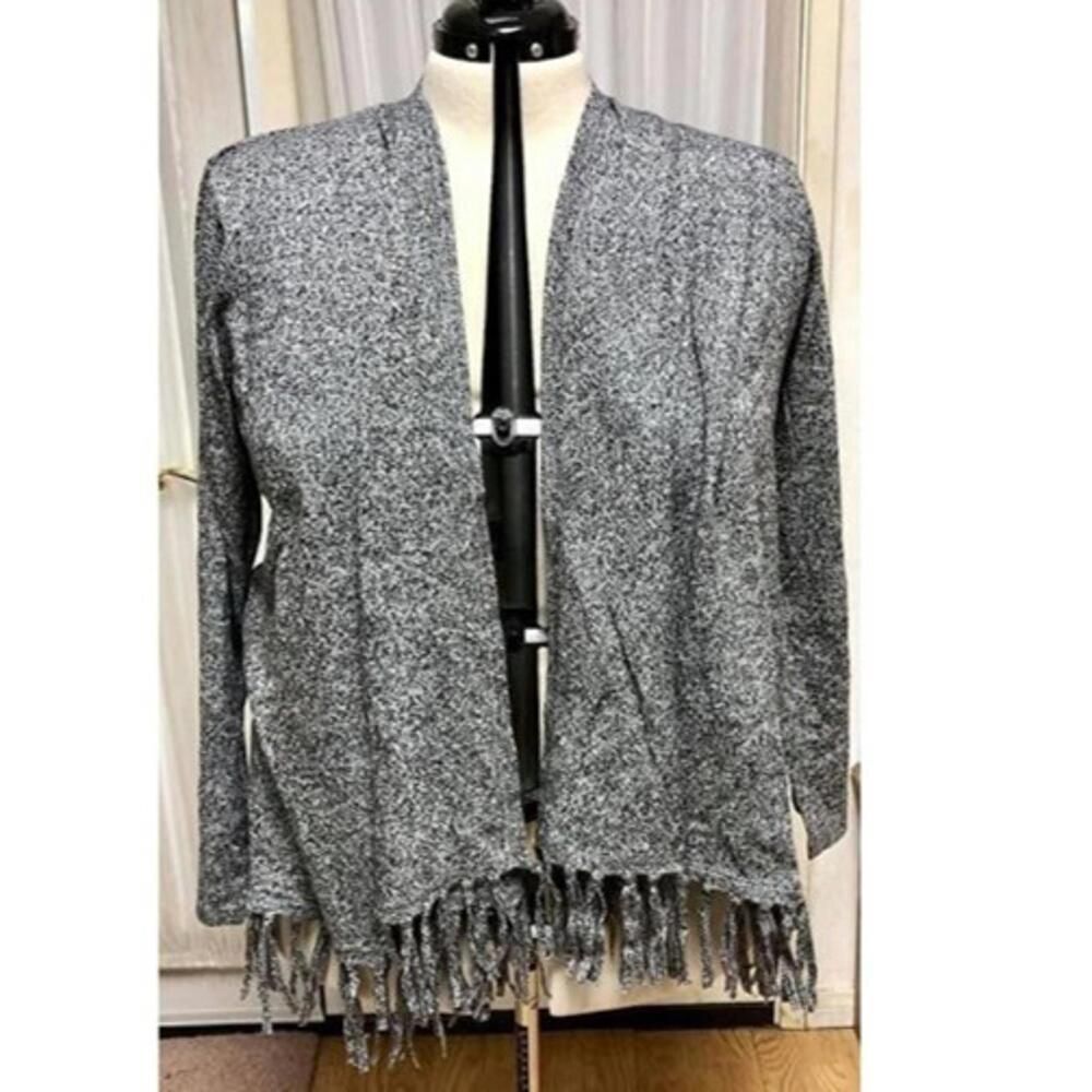 Style & co grey speckled open front cardigan with fringe size 2x. New with tags.